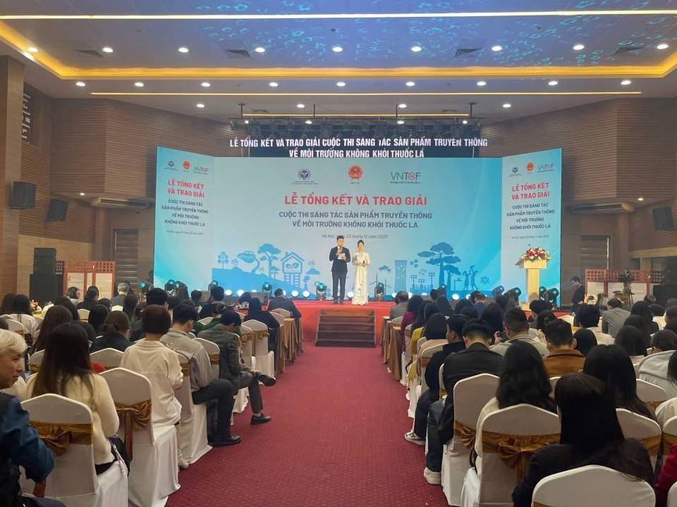 Trao giải Cuộc thi “Sáng tác sản phẩm truyền thông về môi trường không khói thuốc lá”