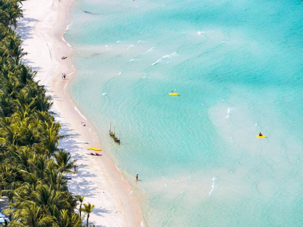 Vẻ đẹp tuyệt mỹ của Bãi Kem – top 50 bãi biển đẹp nhất hành tinh là một minh chứng cho sức hút mãnh liệt của Phú Quốc