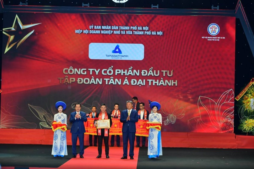 Tôn vinh 110 doanh nhân, doanh nghiệp Thăng Long tiêu biểu năm 2025