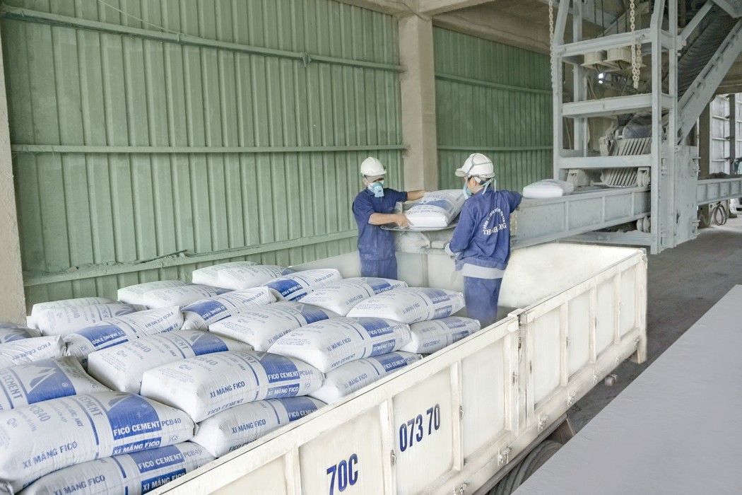 Doanh nghiệp xi măng dần thoát đáy tiêu thụ, kỳ vọng vượt mốc 100 triệu tấn năm 2025