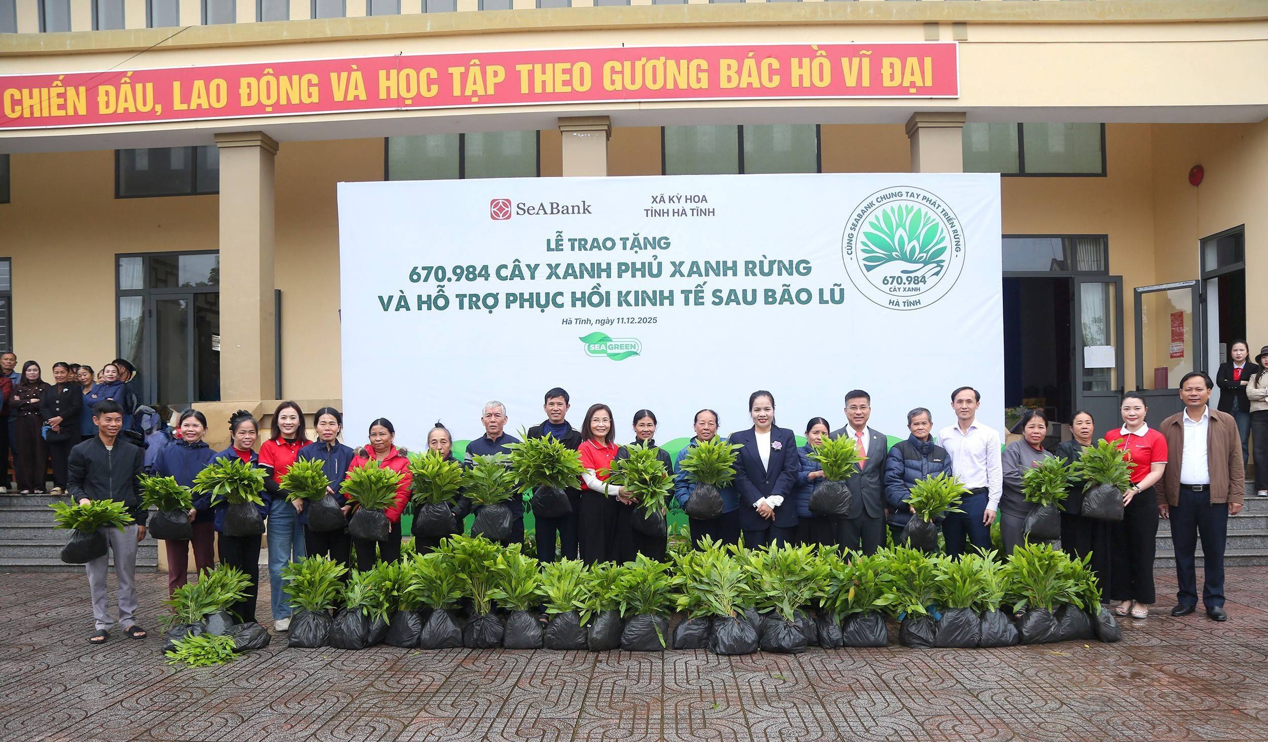 SeABank hỗ trợ trồng gần 671 nghìn cây xanh tại Hà Tĩnh, vượt mục tiêu 1 triệu cây xanh