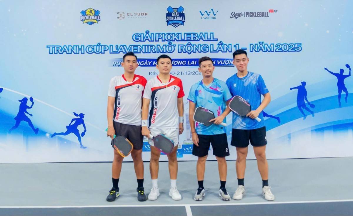 Giải Pickleball tranh Cup L