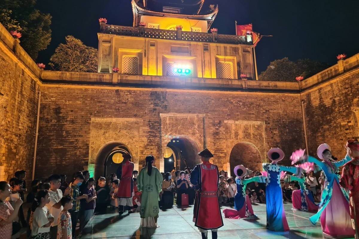 Năm 2025, du lịch Hà Nội đón hơn 33,7 triệu lượt khách, doanh thu vượt 134.000 tỷ đồng