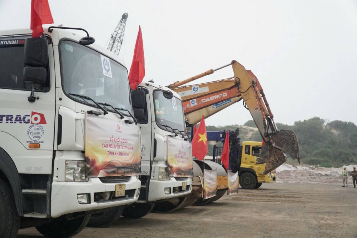 Khánh Hòa khởi công xây dựng cầu Nguyễn Tất Thành Cam Lâm