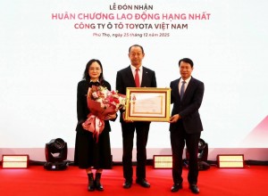Toyota Việt Nam đón Huân chương Lao động hạng Nhất sau 30 năm phát triển