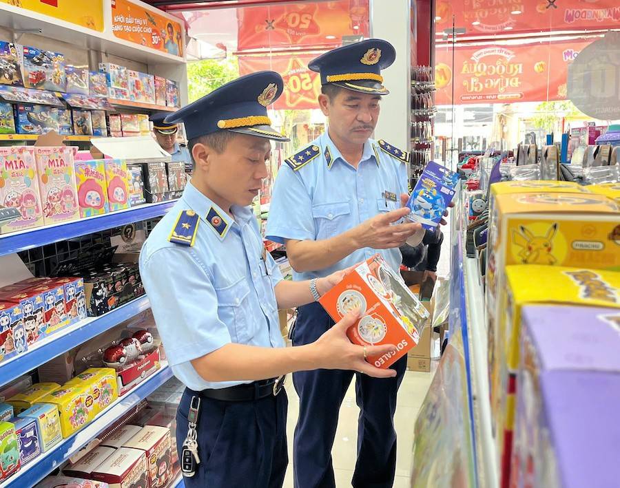 Lực lượng quản lý thị trường Hà Tnhx tăng cường kiểm tra, kiểm soát thị trường hàng hoá