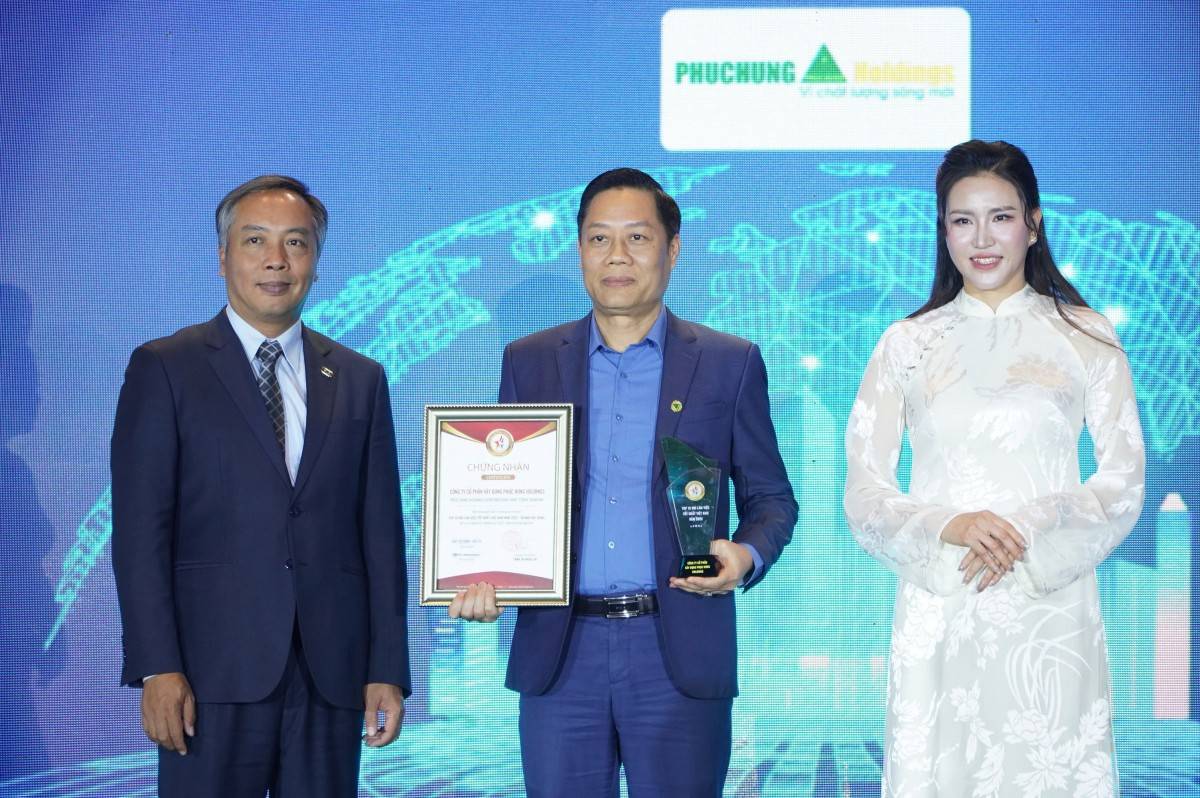 Phục Hưng Holdings lọt Top 10 Nơi làm việc tốt nhất ngành Xây dựng năm 2025