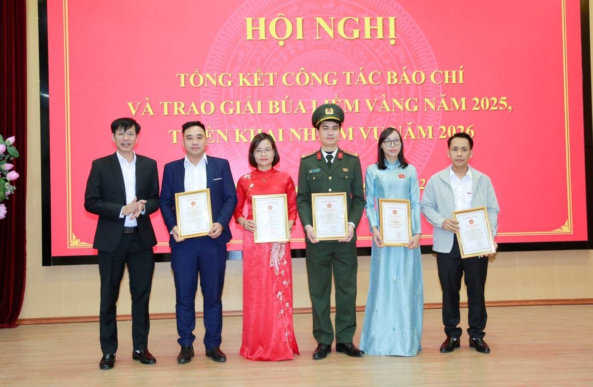 5 tác giả nhận giải B, Giải Búa liềm vàng tỉnh Thanh Hoá năm 2025