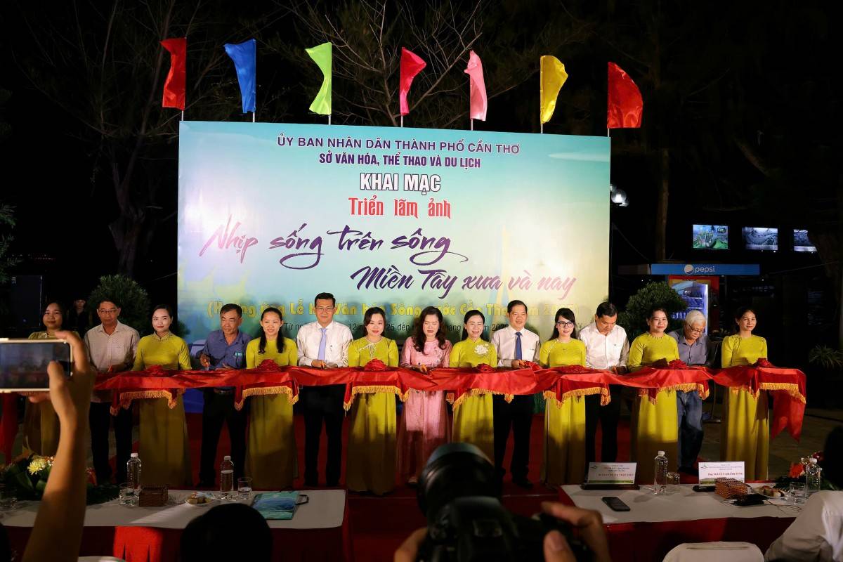 Nhiều hoạt động bên lề sôi động tại Lễ hội Văn hóa Sông nước Cần Thơ