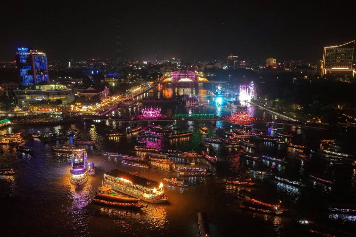 Lung linh sắc màu tại Lễ hội văn hóa sông nước Cần Thơ