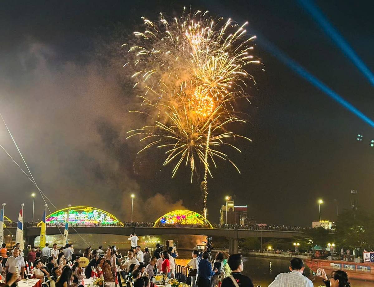 Lung linh sắc màu tại Lễ hội văn hóa sông nước Cần Thơ