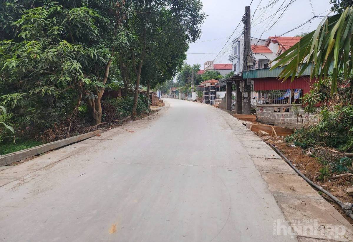 Giáo dân Hiền Quan chung sức hoàn thành đường GTNT sau 2 tháng thi công