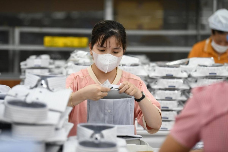 Doanh nghiệp dệt may đồng loạt báo lãi lớn, xuất khẩu cán mốc 46 tỷ USD