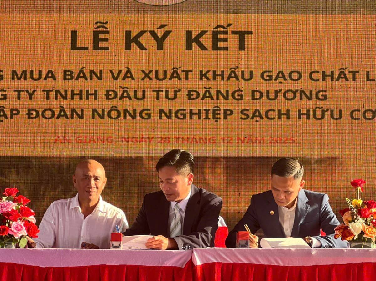 ễ ký kết hợp đồng với các đối tác xuất khẩu nông sản