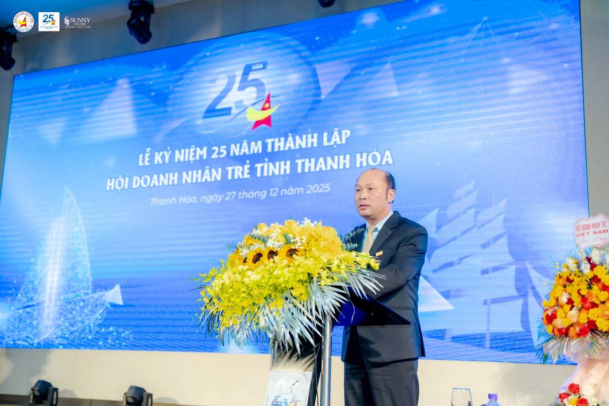 Phó Chủ tịch UBND tỉnh Cao Văn Cường phát biểu tại lễ kỷ niệm.