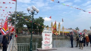 Cuối năm về với Lễ hội đình Cung Chúc