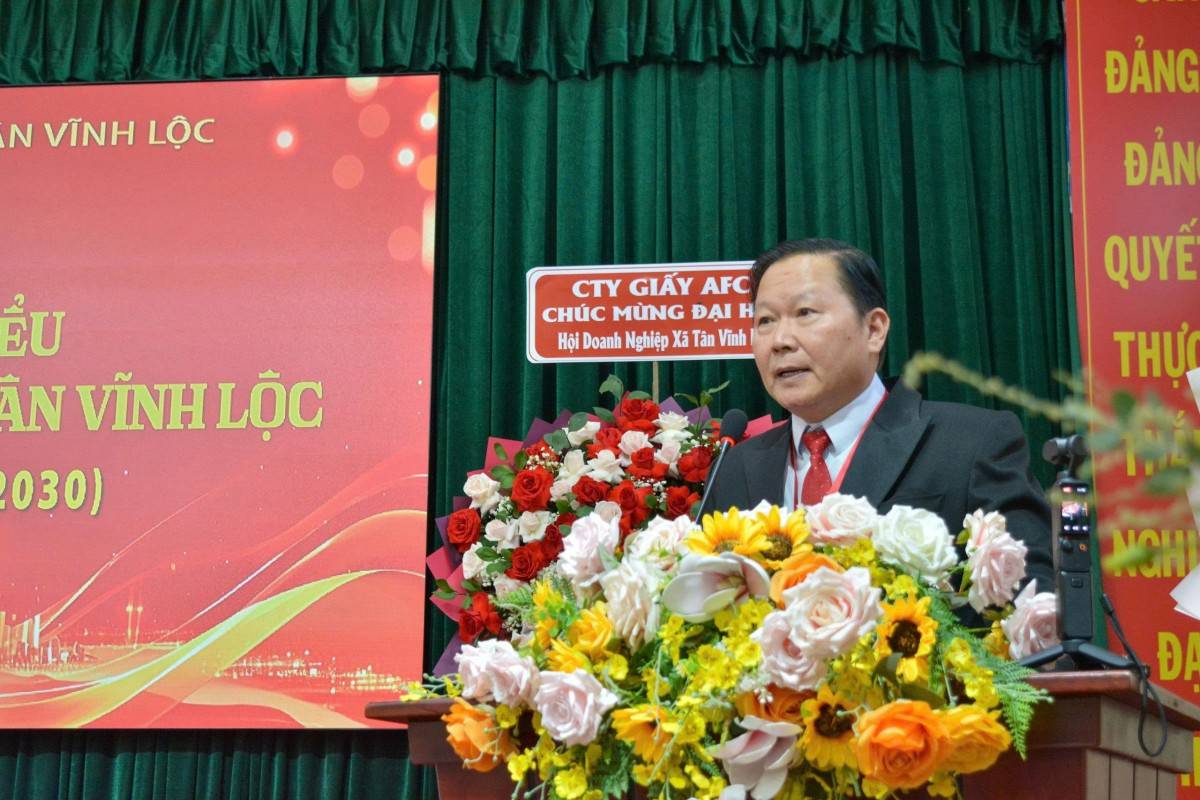 Ông Lê Xuân Hoàng được đại hội tín nhiệm bầu làm Chủ tịch Hội Doanh nghiệp xã Tân Vĩnh Lộc.