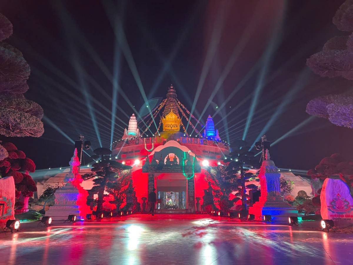 Lễ hội ánh sáng đón năm mới 2026 tại Đại Bảo tháp MandalaTây Thiên