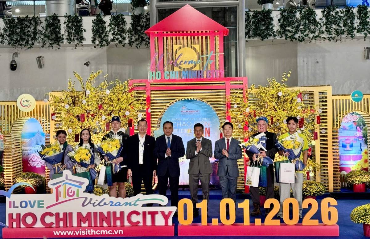 Lễ đón đoàn khách du lịch đến TP.HCM đầu năm 2026