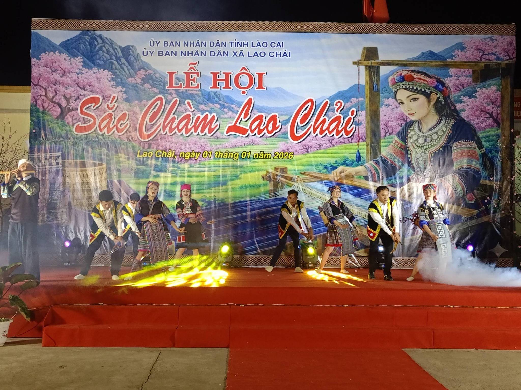 Lào Cai: Rực rỡ Lễ hội Sắc Chàm Lao Chải chào Xuân 2026 với nghệ thuật và pháo hoa