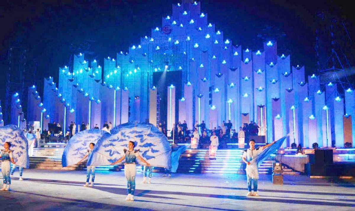 Với chủ đề “Khơi sóng Bình Minh”, chương trình hòa nhạc – nghệ thuật COUNTDOWN 2026 