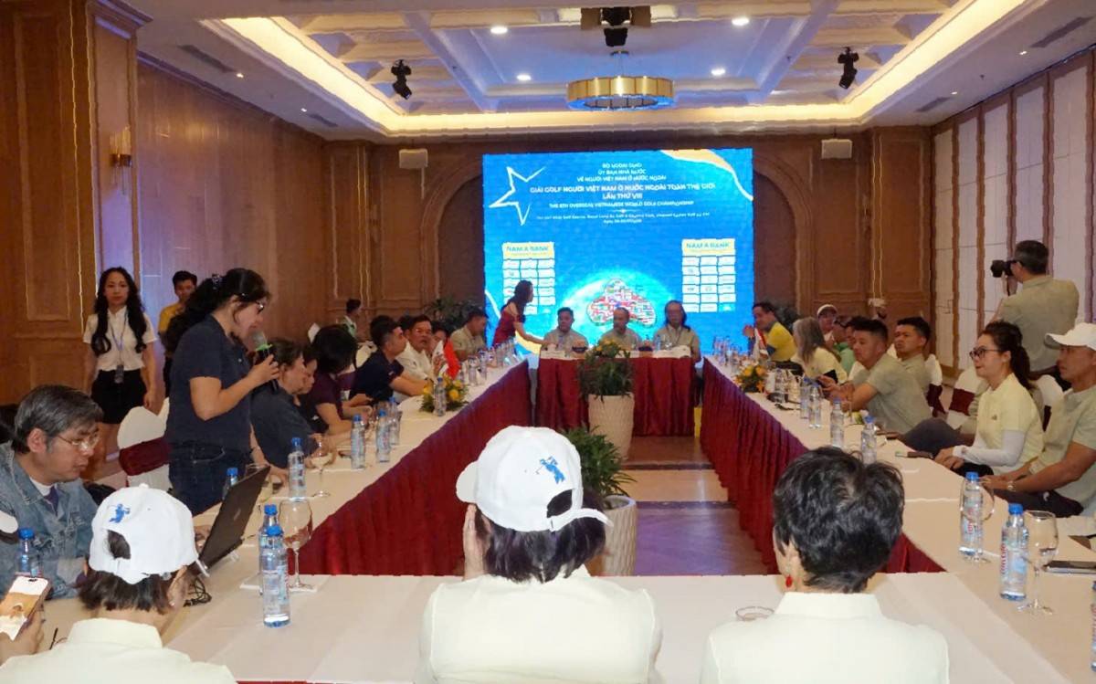 Quang cảnh họp báo