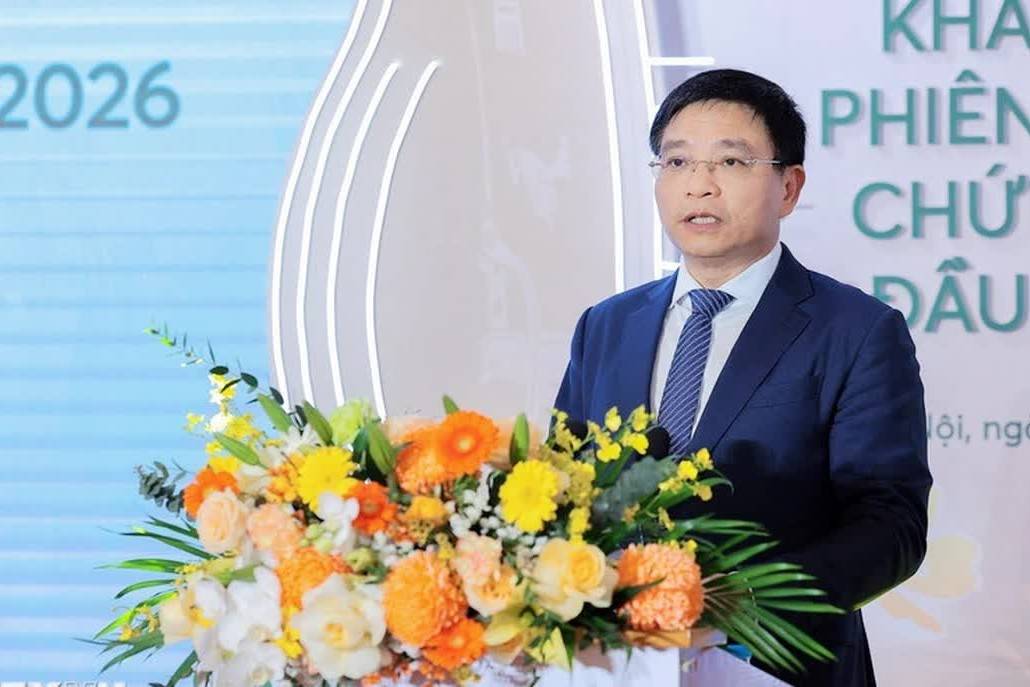 Bộ trưởng Bộ Tài chính kêu gọi đầu tư dài hạn, hướng thị trường chứng khoán phát triển bền vững