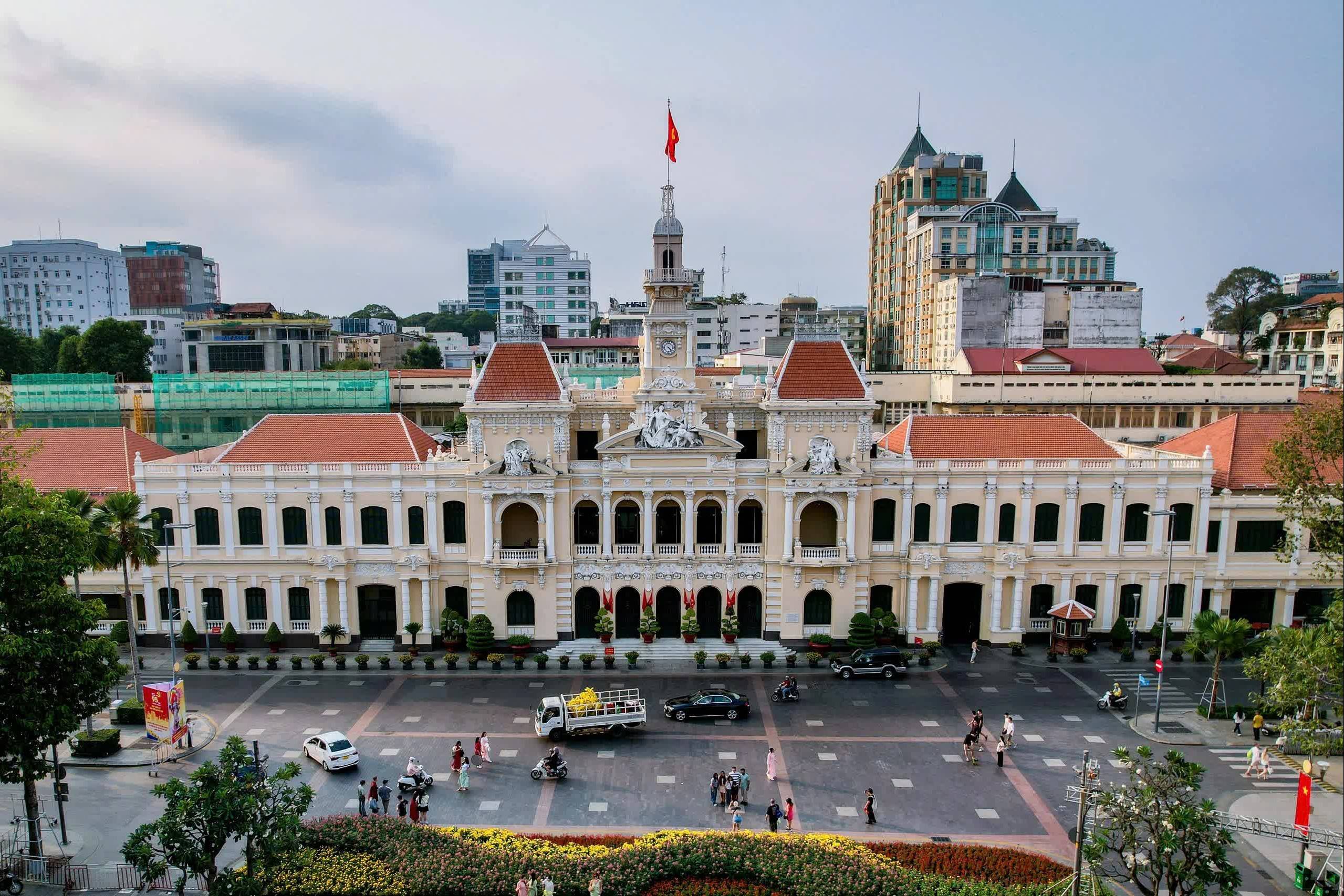 TP. Hồ Chí Minh lập kỷ lục thu ngân sách năm 2025: Sức bật từ phục hồi kinh tế và điều hành linh hoạt