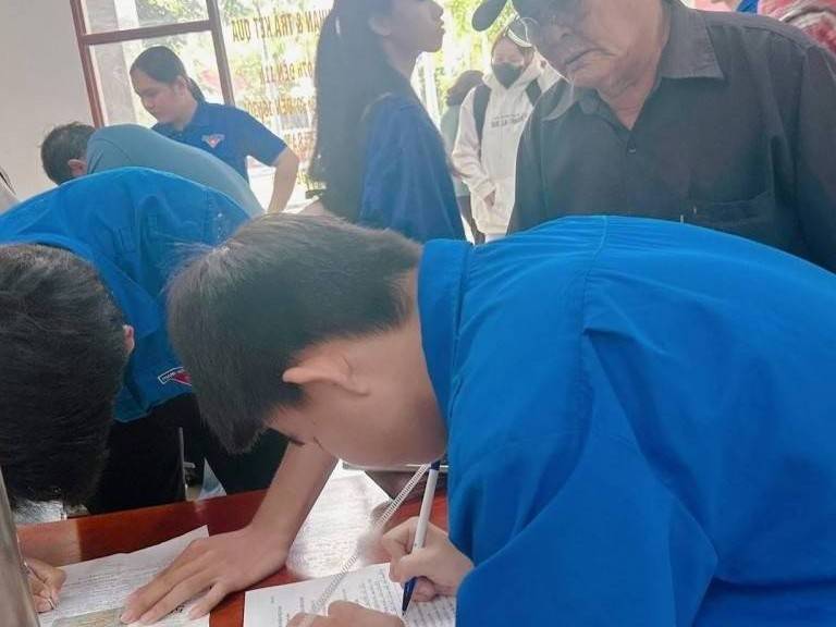 Lâm Đồng: Ban Quản lý các KCN phát động phong trào “Bình dân học vụ số”