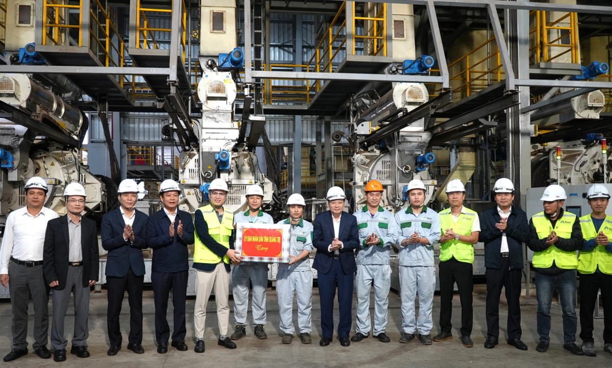 Quảng Trị: Chủ tịch UBND tỉnh kiểm tra sản xuất đầu năm, thúc đẩy doanh nghiệp phát triển bền vững