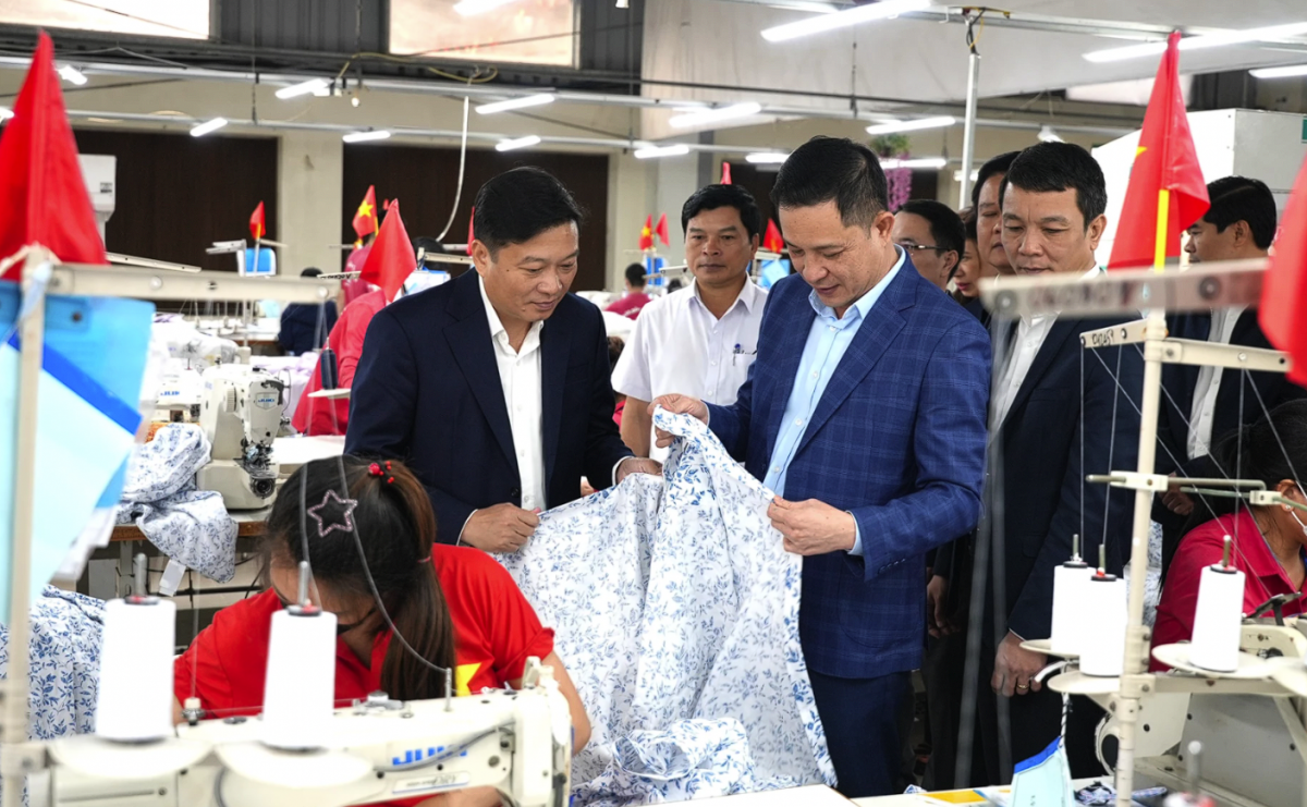 Quảng Trị: Chủ tịch UBND tỉnh kiểm tra sản xuất đầu năm, thúc đẩy doanh nghiệp phát triển bền vững