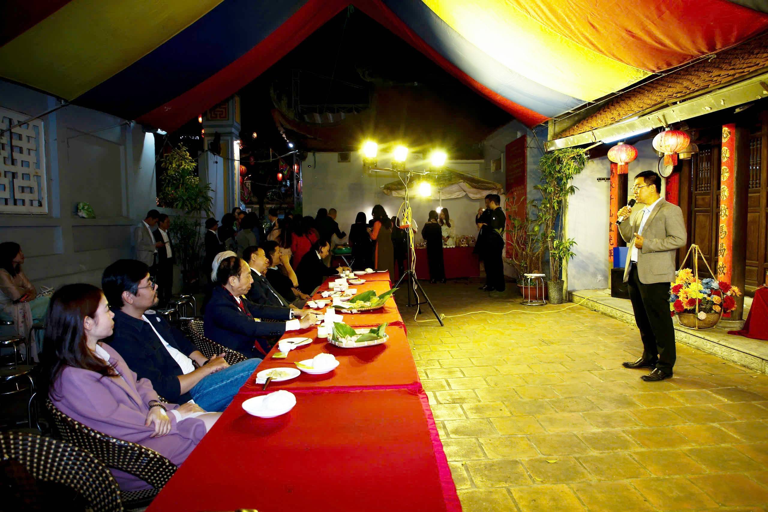 Tôn vinh tinh hoa nghệ thuật dân gian của Câu lạc bộ Doanh nhân Văn hóa UNESCO