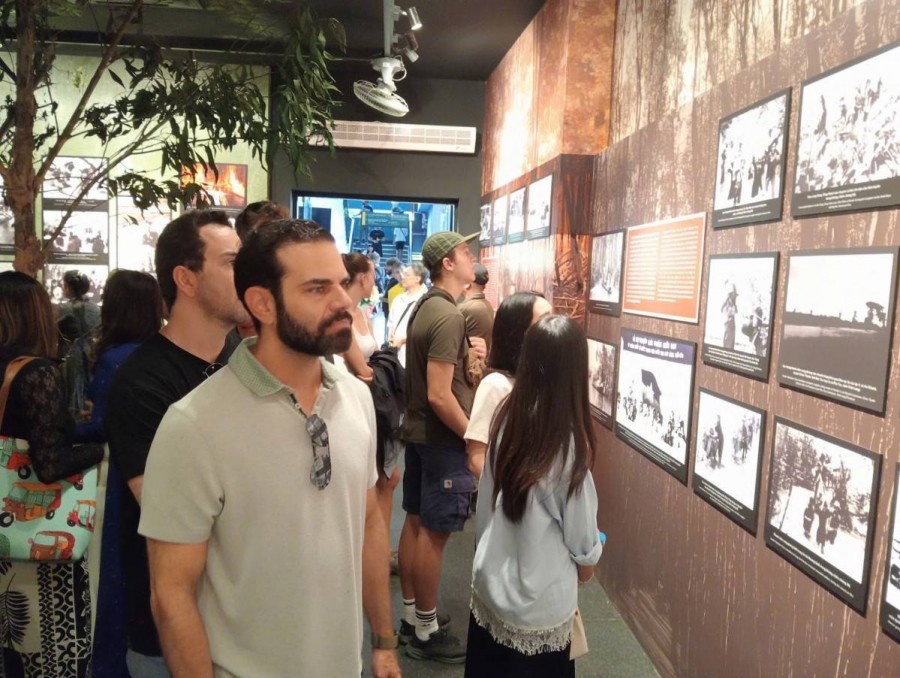 “Thời thanh xuân trên tuyến đường 1C huyền thoại” – Khi tuổi trẻ hóa thành bất tử