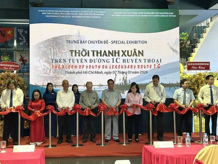 trưng bày chuyên đề “Thời thanh xuân trên tuyến đường 1C huyền thoại”