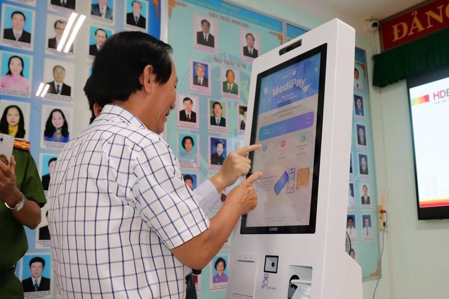 TP. Hồ Chí Minh ra mắt kiosk thông minh, rút ngắn quy trình giải quyết thủ tục hành chính