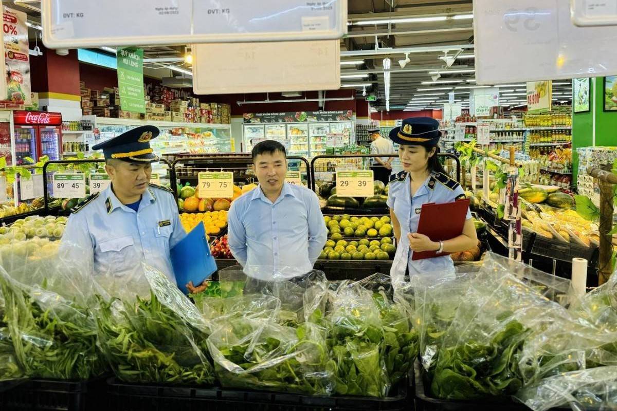 Chuyển quản lý an toàn thực phẩm nông sản sang kiểm soát theo chuỗi, siết mạnh thanh tra đột xuất