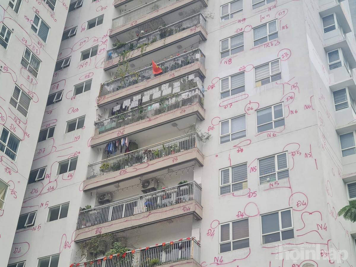 Ký hiệu lạ phủ kín chung cư: 