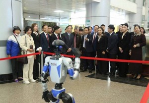 Bí thư Tỉnh ủy Thanh Hóa Nguyễn Doãn Anh dự Lễ khai trương hệ thống thiết bị công nghệ cao và quản trị thông minh của Tổng Công ty CP Hợp Lực