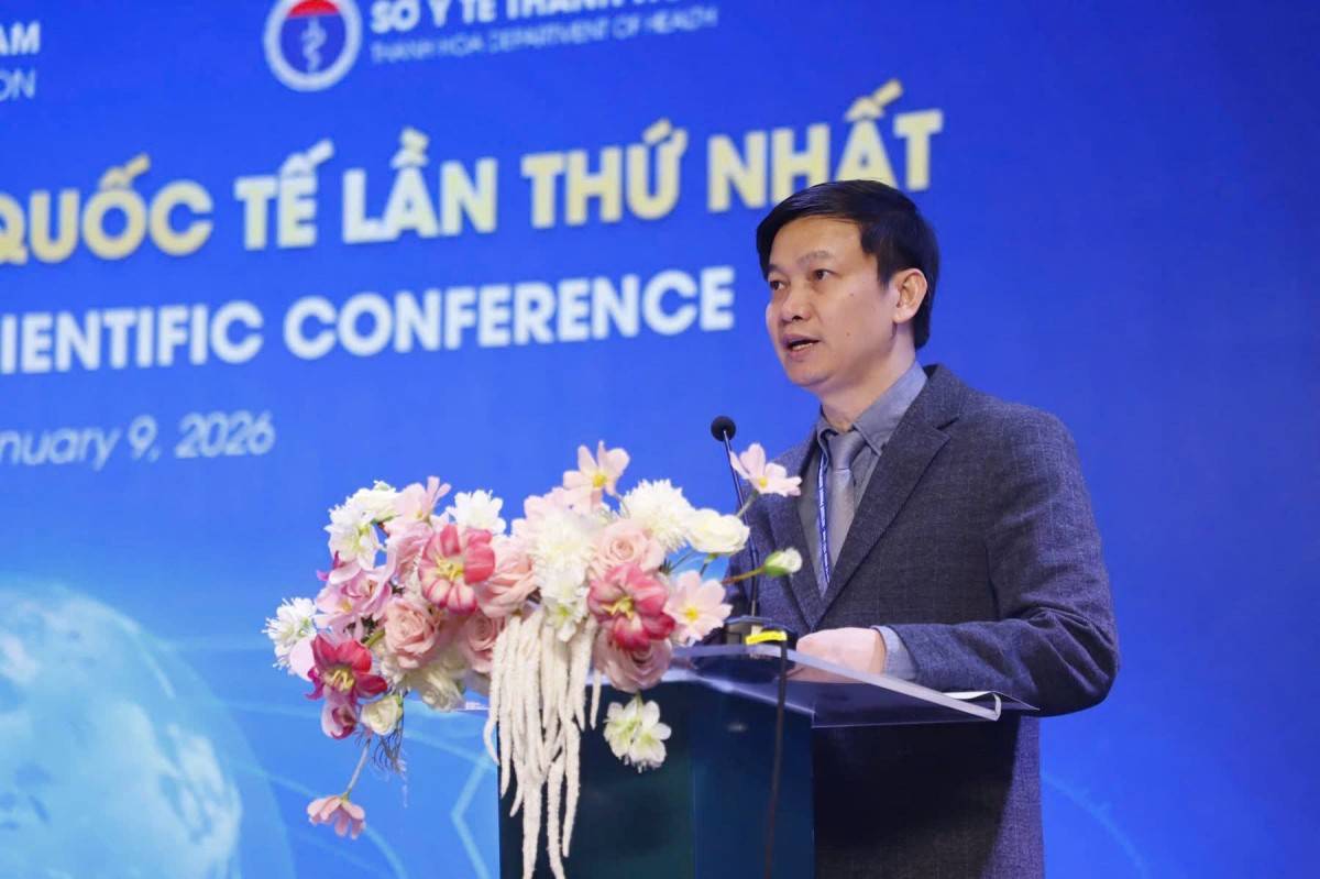 TS.BS Lê Văn Cường, Giám đốc Sở Y tế Thanh Hóa, phát biểu tại hội thảo.