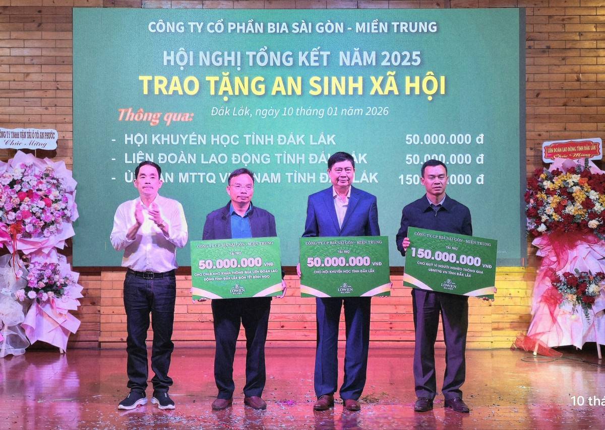 Các đơn vị nhận kinh phí ủng hộ công tác an sinh xã hội từ Công ty Cổ phần Bia Sài Gòn - Miền Trung.