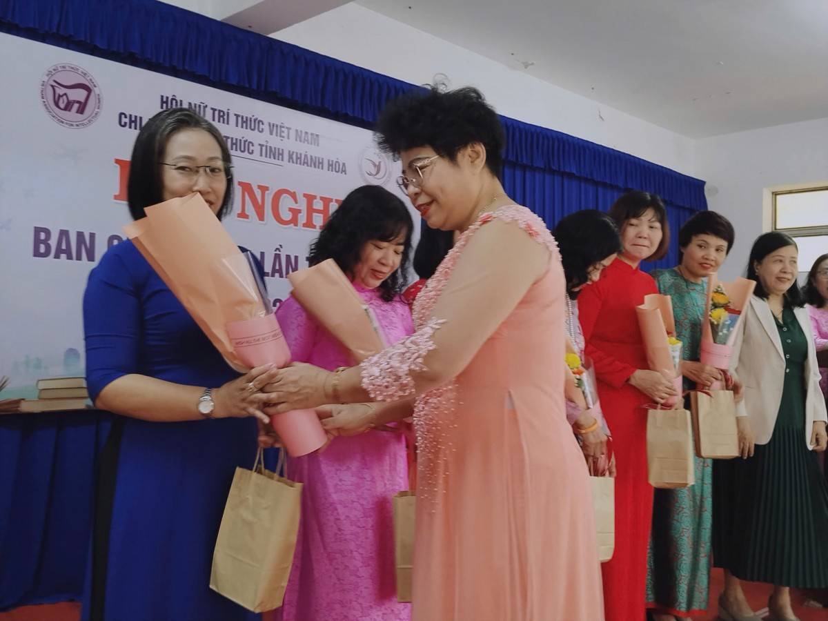 Hội nghị Ban chấp hành Chi hội Nữ trí thức tỉnh Khánh Hòa lần thứ nhất năm 2026
