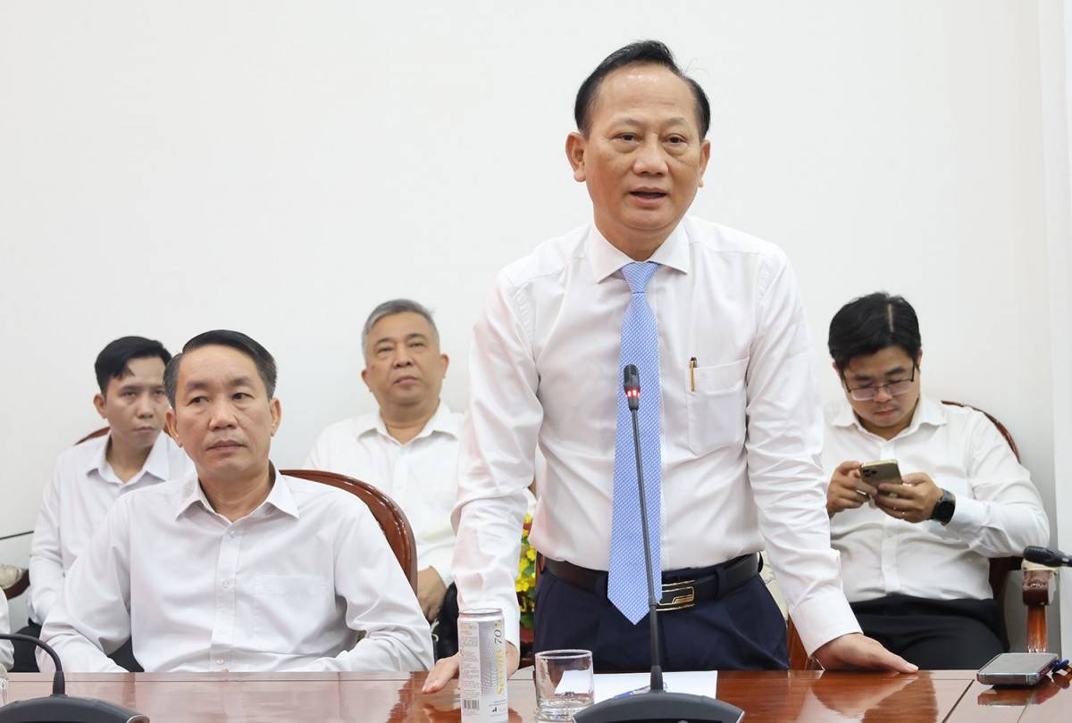 Ông Trần Văn Nam phát biểu nhận nhiệm vụ mới