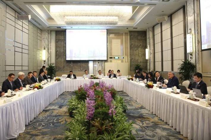 Thúc đẩy hợp tác xây dựng Trung tâm Tài chính quốc tế Việt Nam với Singapore