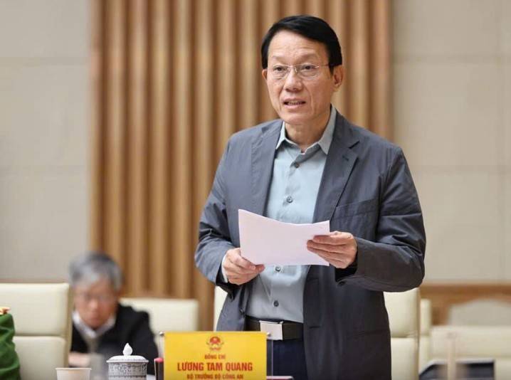 Đại tướng Lương Tam Quang, Bộ trưởng Bộ Công an, Phó Trưởng Ban Thường trực Ban Chỉ đạo về dữ liệu phát biểu tại phiên họp. Ảnh: VGP.