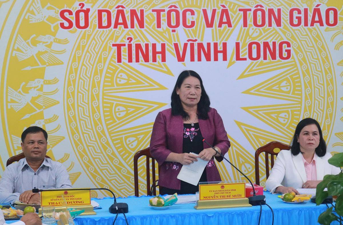 Đồng chí Nguyễn Thị Bé Mười- Tỉnh ủy viên, Phó Chủ tịch UBND tỉnh phát biểu chỉ đạo hội nghị