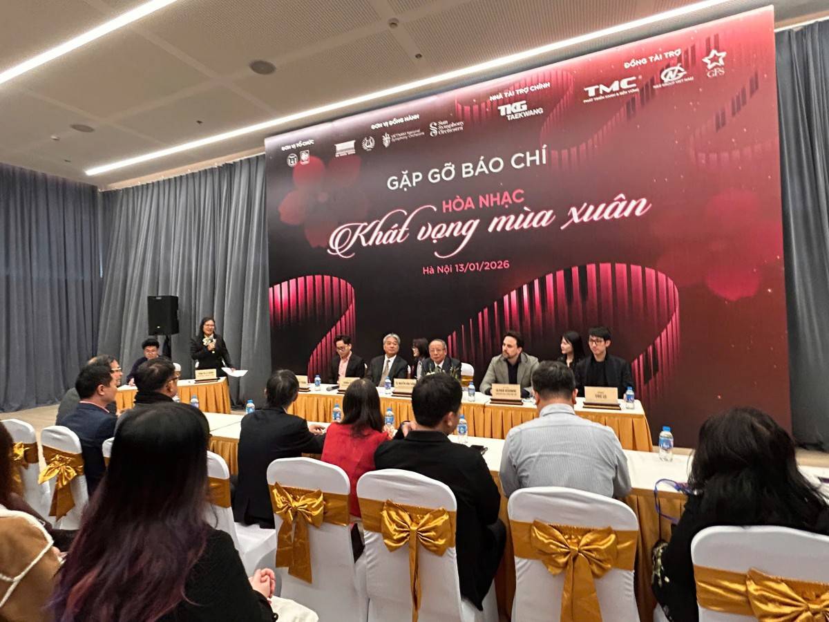 Chương trình Hòa nhạc Khát vọng mùa Xuân chào mừng Đại hội đại biểu toàn quốc lần thứ XIV