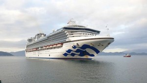 Tàu biển Diamond Princess cập cảng Quốc tế Cam Ranh mang theo 2.600 du khách