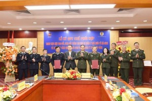 Cục Hải quan và Cục Quản lý xuất nhập cảnh ký quy chế phối hợp, tăng cường chia sẻ dữ liệu tại cửa khẩu hàng không