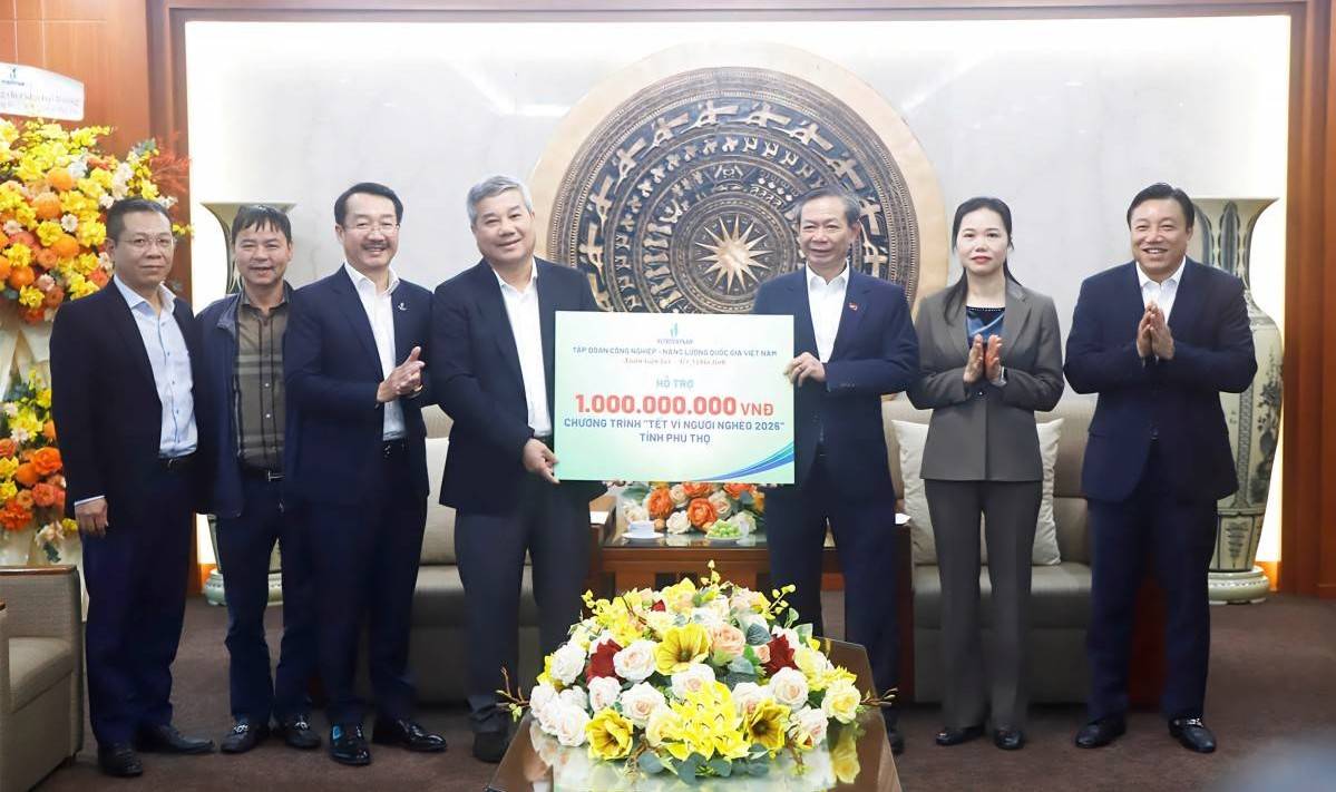 Petrovietnam hỗ trợ 1,77 tỷ đồng chương trình “Tết vì người nghèo” tại Phú Thọ