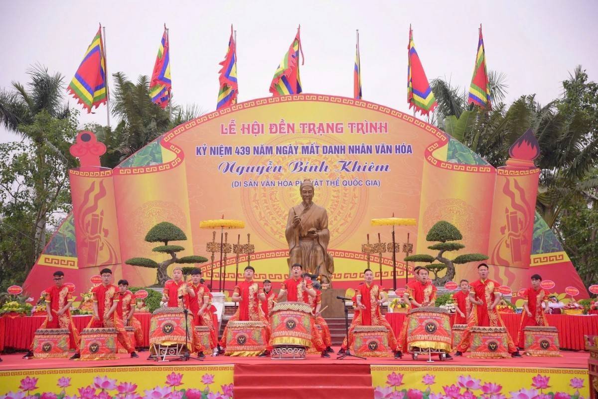 Về miền Trung Am linh thiêng, tưởng niệm 440 năm Danh nhân văn hóa Trạng Trình Nguyễn Bỉnh Khiêm